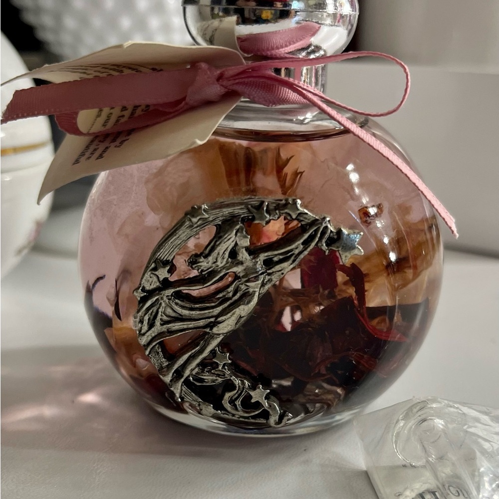 Pink Oil Lamp with Silver Detailing